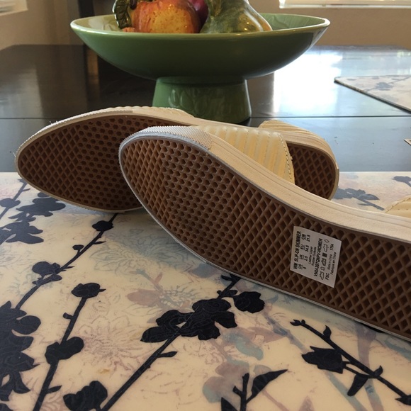 Vans Slip On Skimmer Moto Leather Birch Women’s - Picture 5 of 8